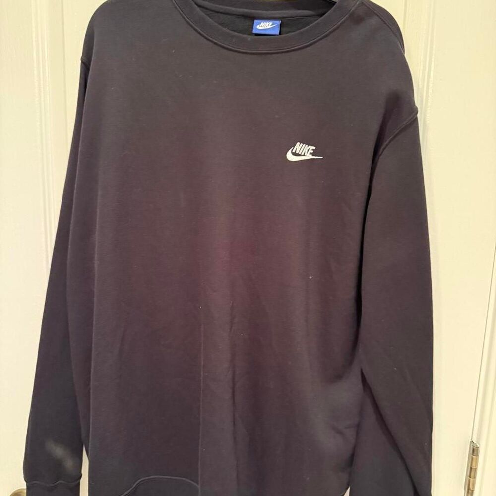 Nike Men's Black Sweatshirt